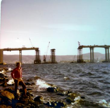 1976_tasman_bridge_reconstruction
