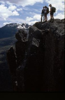 1984_bootsnall_cathedral_mt_bushwalk_14