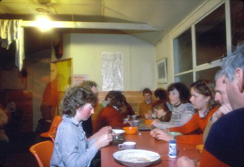 1984_bootsnall_cradle_mt_bushwalk_snow_weekend_06