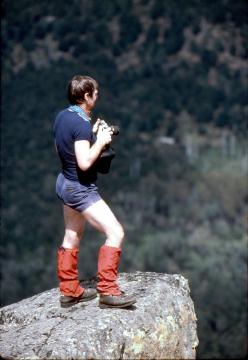 1984_bootsnall_cathedral_mt_bushwalk_002