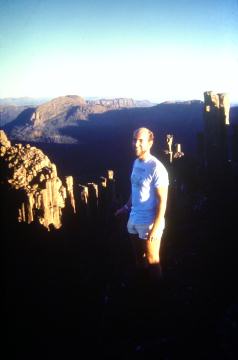 1985_bootsnall_john_acropolis