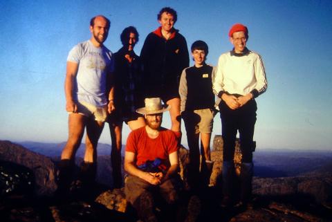 1986_bootsnall_acropolis_bushwalk