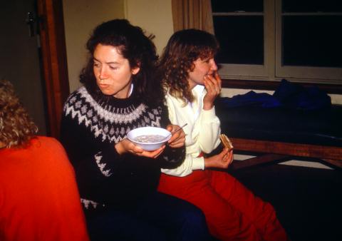 1985_group_janelle_anna