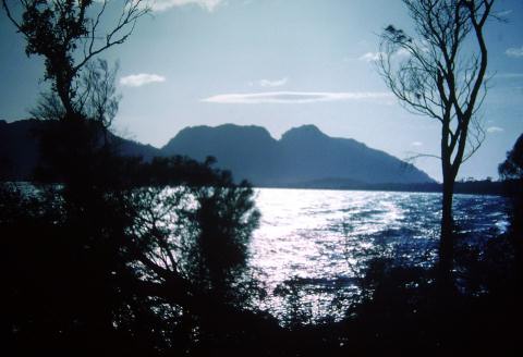 1984_freycinet_bushwalk_99